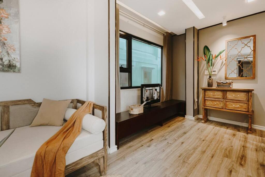 Homestay Giua Long Ha Noi - 10 Phut Den Pho Co Hanoï Extérieur photo